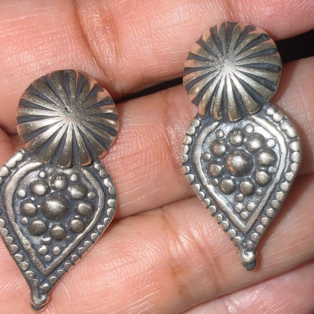 Elegant Sterling Silver Earrings, these earrings FEEL fantastic, well made!